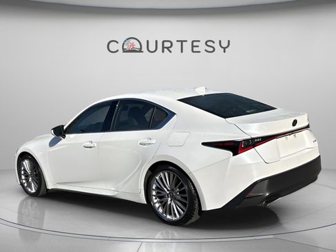 Used 2024 Lexus IS 300 w/ Premium Package image 4