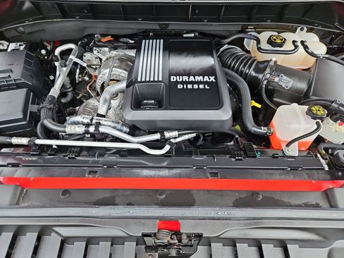 Used 2023 Chevrolet Silverado 1500 RST image 15