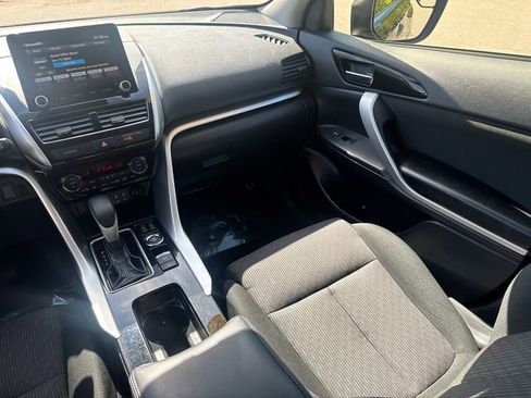 Used 2023 Mitsubishi Eclipse Cross SE image 22