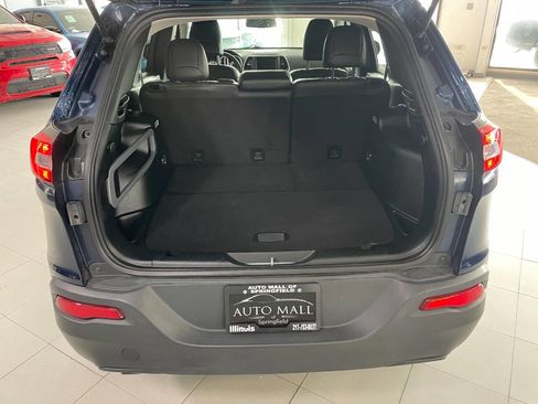 Used 2018 Jeep Cherokee Latitude Plus image 7