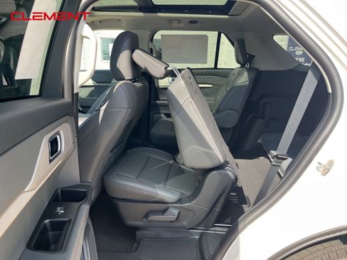 New 2025 Ford Explorer Active w/ Active Comfort Package image 43