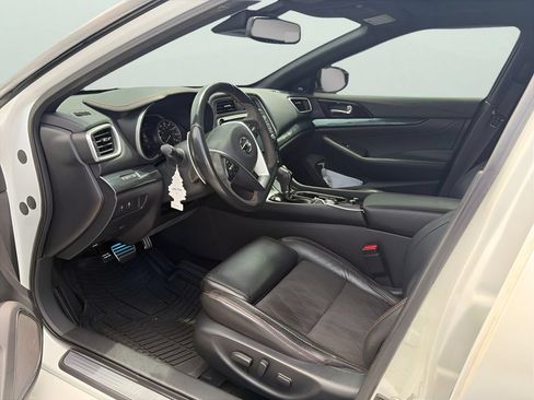 Used 2021 Nissan Maxima SR w/ Sport Mat Group FWD image 4