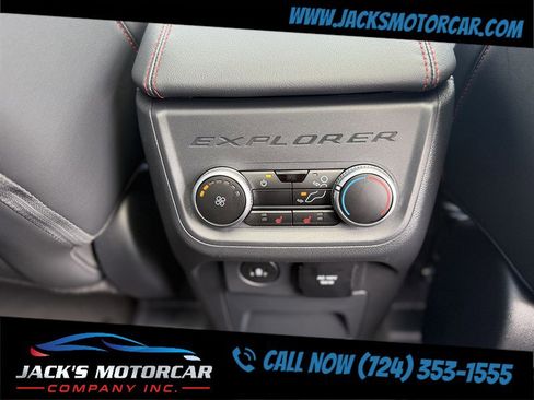 Used 2025 Ford Explorer ST-Line w/ Premium Package image 28