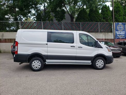 Used 2024 Ford Transit 250 Low Roof w/ Exterior Upgrade Package RWD image 4