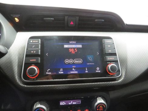 Used 2020 Nissan Kicks SV image 17