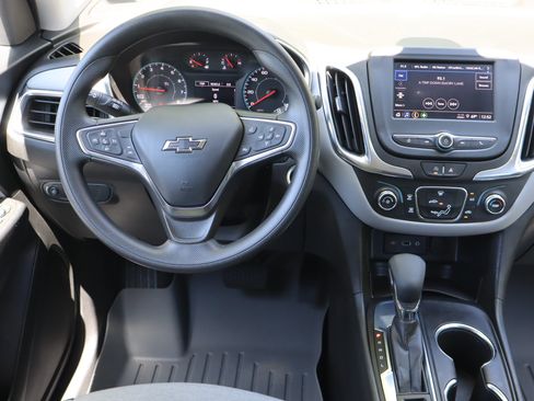 Used 2024 Chevrolet Equinox LS FWD image 17