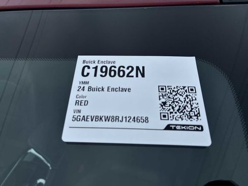 Used 2024 Buick Enclave Premium image 34
