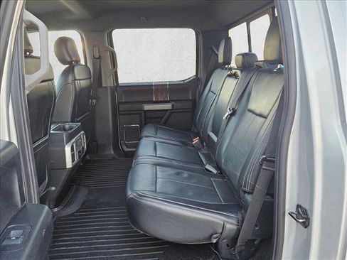 Used 2019 Ford F150 Lariat image 17