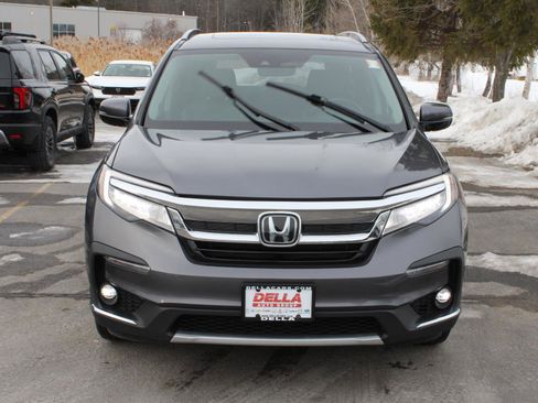 Used 2021 Honda Pilot Touring image 2
