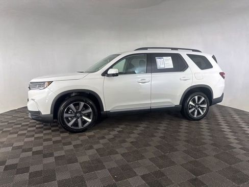 Certified 2025 Honda Pilot Elite image 5