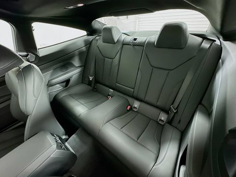 Used 2025 BMW 430i Coupe w/ M Sport Package RWD image 17