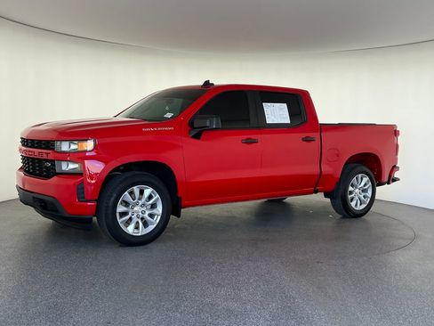 Used 2022 Chevrolet Silverado 1500 Custom w/ Safety Confidence Package image 9