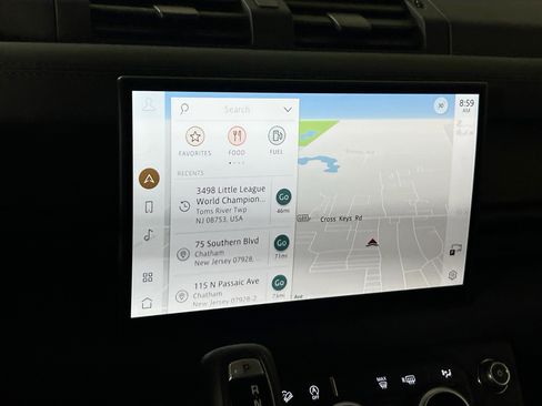 Used 2025 Land Rover Defender 110 X-Dynamic SE image 12