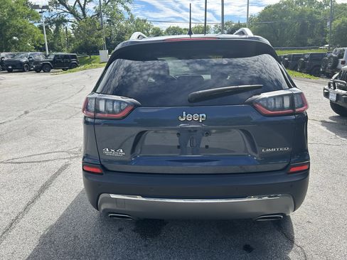 Used 2019 Jeep Cherokee Limited AWD/4WD image 6