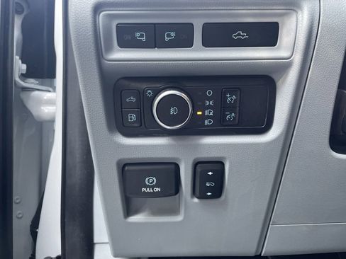 Used 2023 Ford F150 Limited image 12