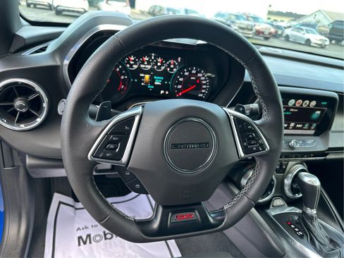 Used 2018 Chevrolet Camaro SS RWD image 18