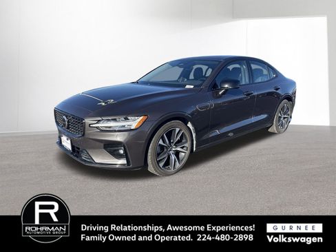 Used 2024 Volvo S60 B5 Core image 4