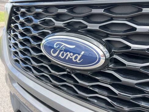 Used 2021 Ford Explorer ST w/ Equipment Group 401A AWD/4WD image 11
