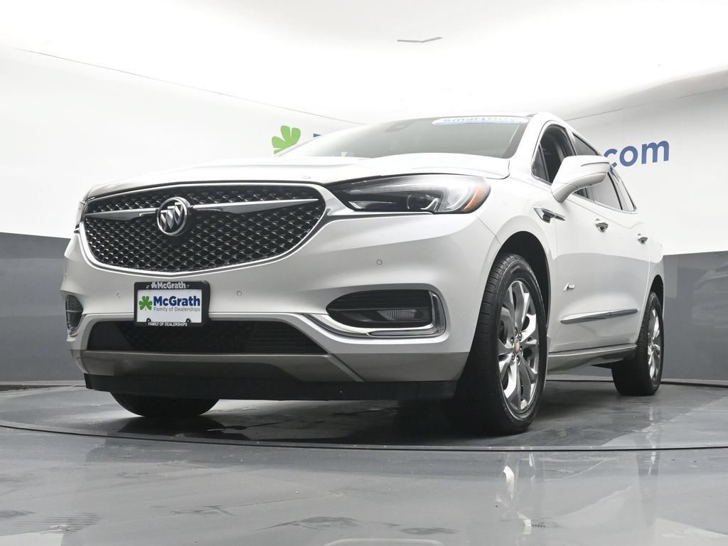 Used 2018 Buick Enclave Avenir w/ Avenir Technology Package AWD/4WD image 7