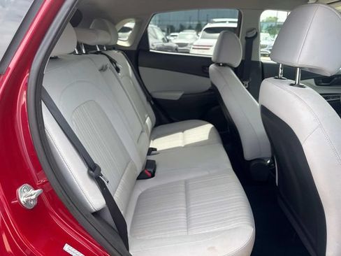 Used 2023 Hyundai Kona SEL FWD image 12
