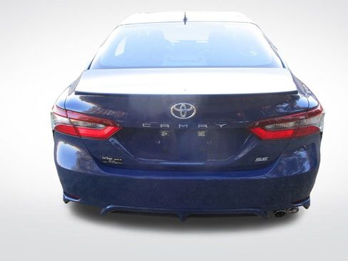 Used 2024 Toyota Camry SE image 8