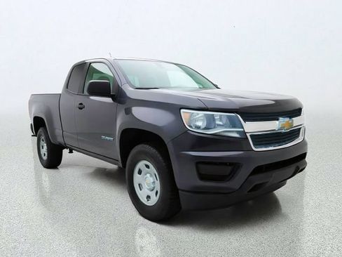Used 2017 Chevrolet Colorado W/T w/ WT Convenience Package AWD/4WD image 1