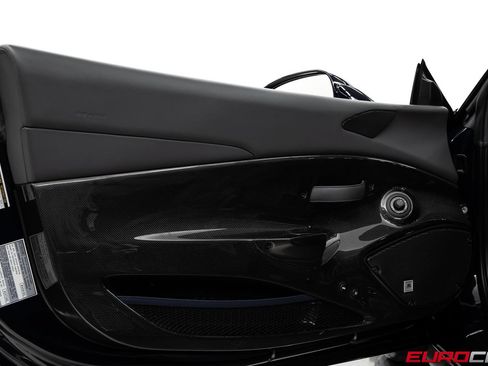Used 2019 Ferrari 488 Pista Coupe RWD image 37