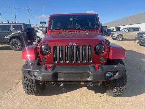 Used 2013 Jeep Wrangler Unlimited Sahara w/ Dual Top Group image 3