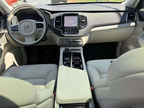 Used 2024 Volvo XC90 T8 Plus w/ Protection Package AWD/4WD image 2