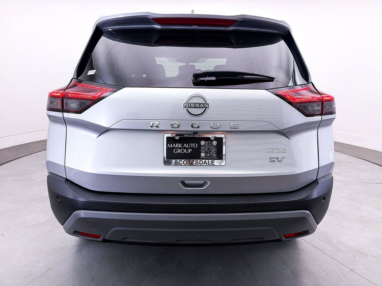 Used 2023 Nissan Rogue SV FWD image 12