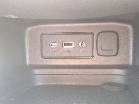 Used 2024 Chevrolet Equinox LT AWD/4WD image 26