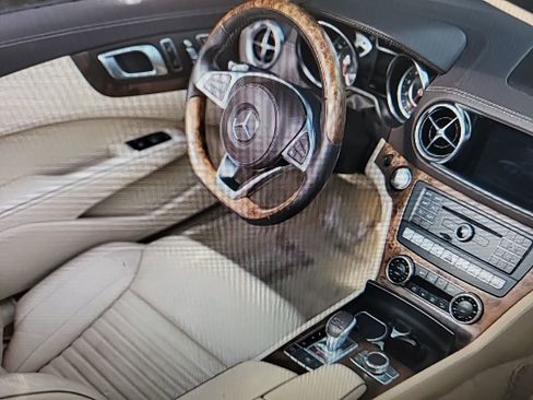 Used 2019 Mercedes-Benz SL 550 SL 550 image 22