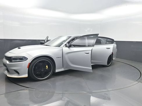 Used 2022 Dodge Charger R/T w/ Blacktop Package RWD image 42
