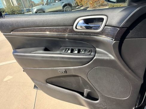 Used 2018 Jeep Grand Cherokee High Altitude image 22