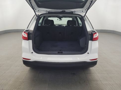 Used 2020 Chevrolet Equinox LS image 29
