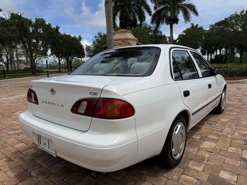 Used 1998 Toyota Corolla CE image 3