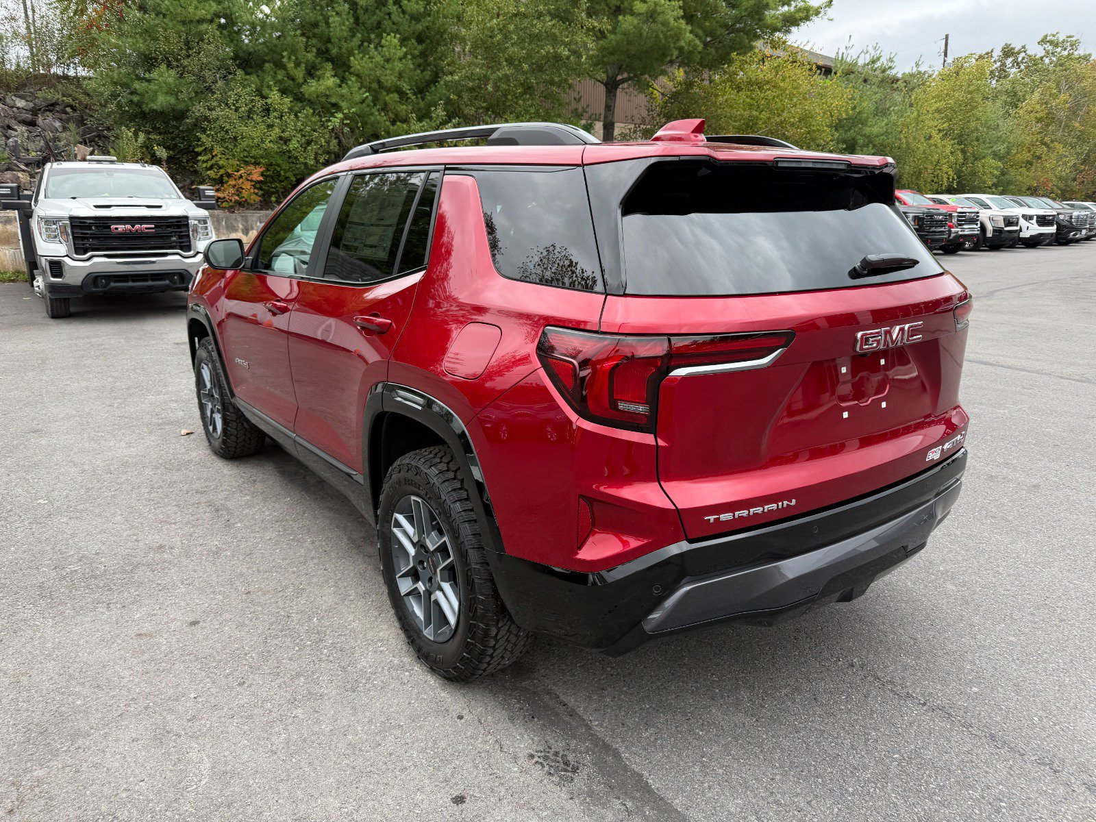 New 2027 GMC Terrain AT4 AWD/4WD image 3