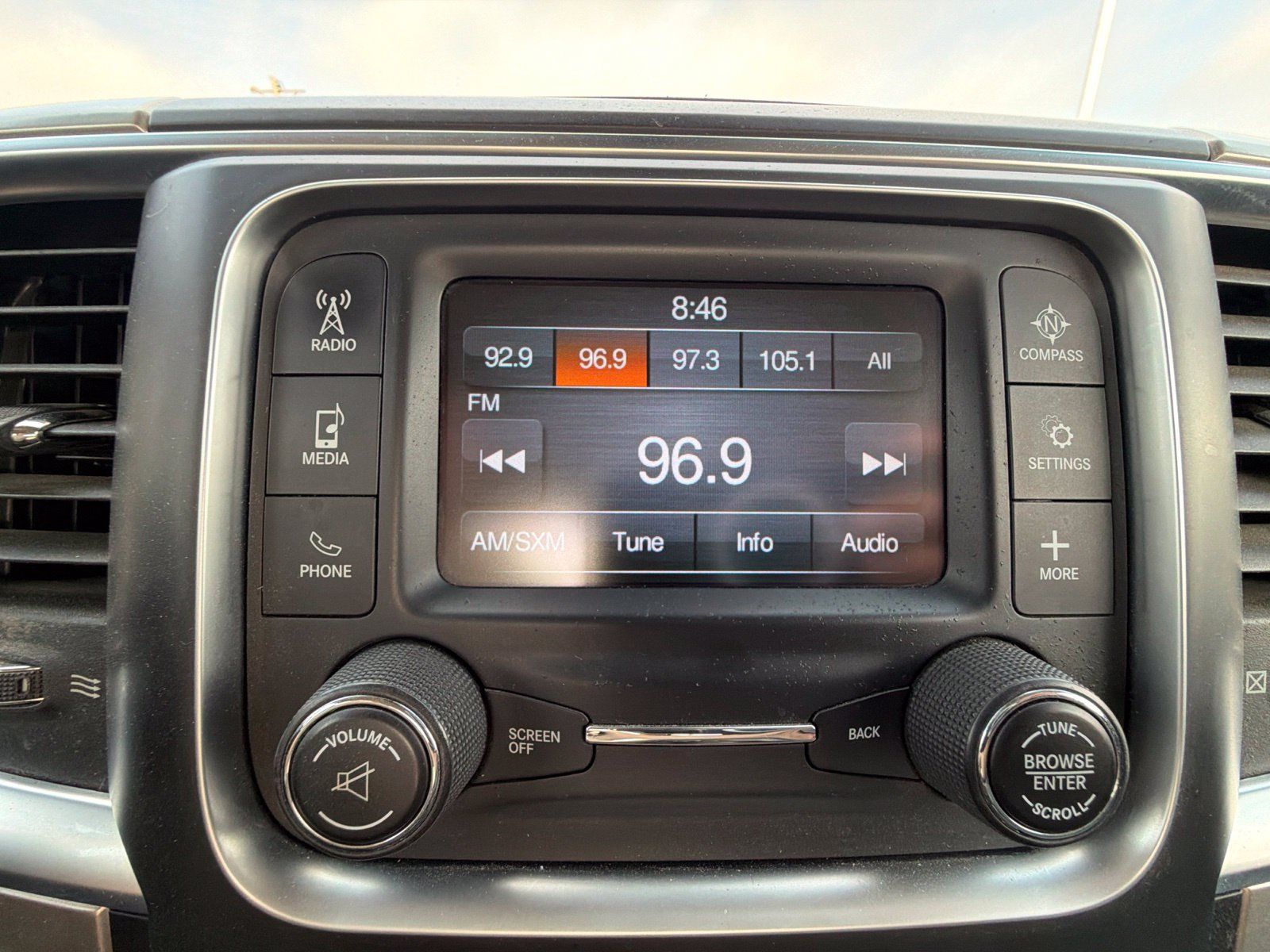 Used 2016 RAM 1500 Classic SLT w/ Protection Group AWD/4WD image 18