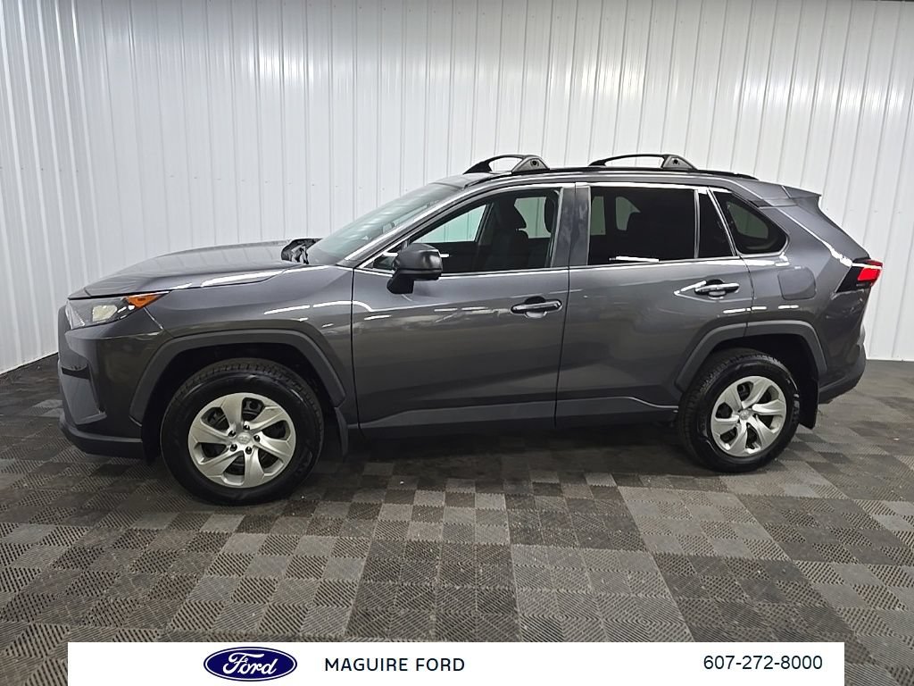 Used 2021 Toyota RAV4 LE AWD/4WD image 5