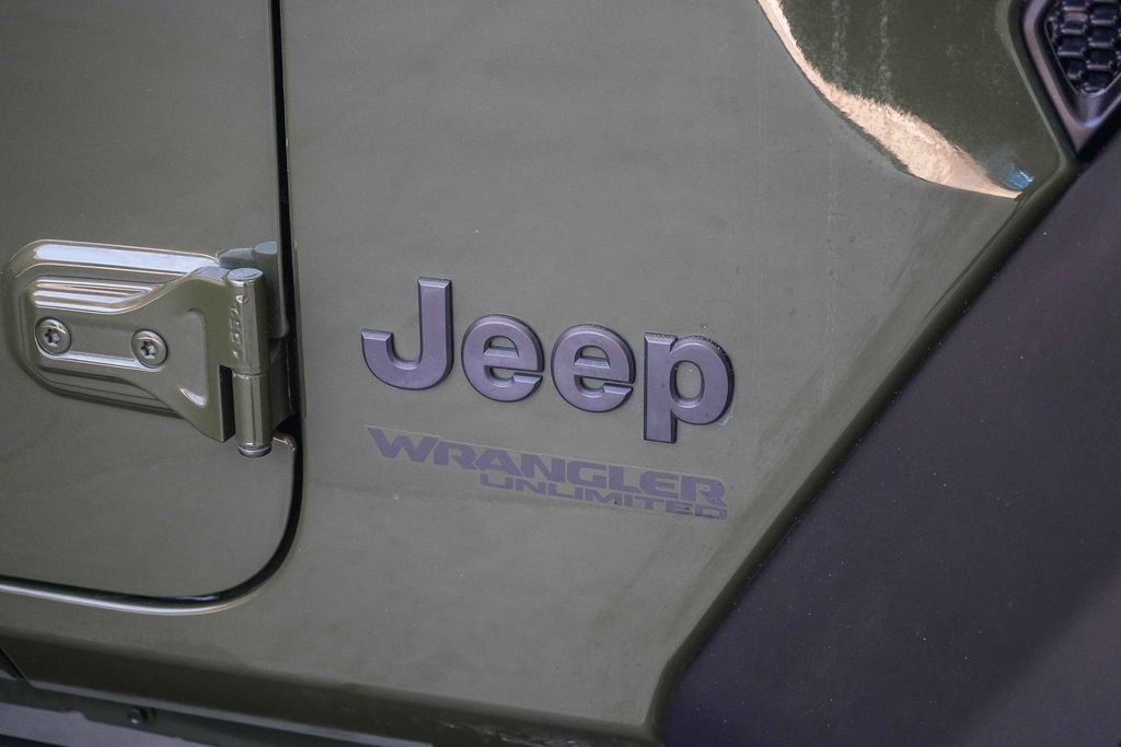 Used 2022 Jeep Wrangler Unlimited Sport AWD/4WD image 9