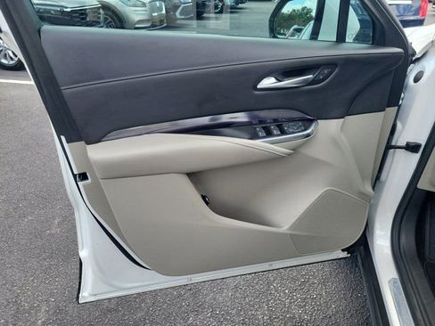 Used 2023 Cadillac XT4 Luxury FWD image 18