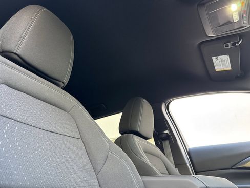 Used 2025 Chevrolet Equinox EV LT image 26