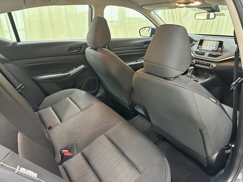 Used 2024 Nissan Altima 2.5 S image 22