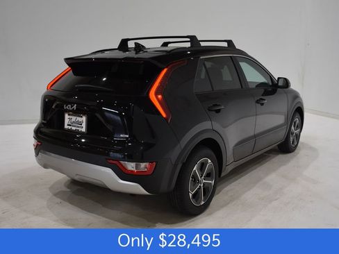 New 2025 Kia Niro EX image 4