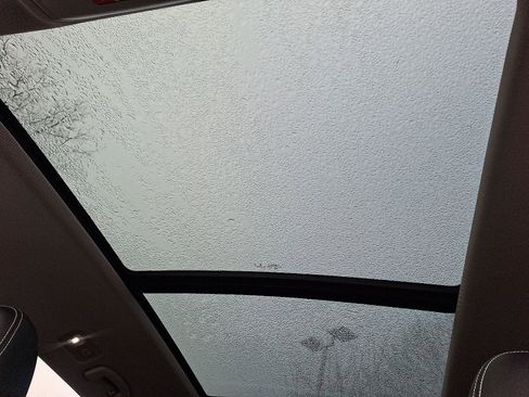 Used 2022 Volkswagen Atlas SEL R-Line image 14