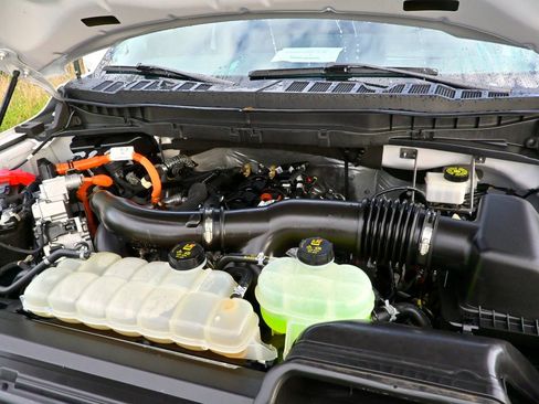 Used 2024 Ford F150 Platinum w/ Equipment Group 703A Plus image 35