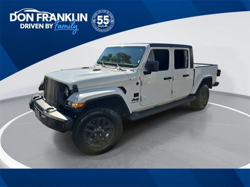 Used 2022 Jeep Gladiator Sport image 1