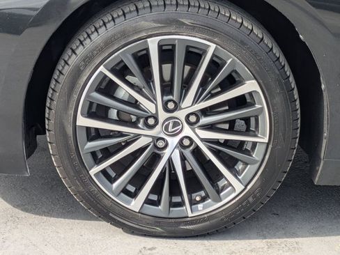 Used 2022 Lexus ES 300h w/ Premium Package FWD image 24