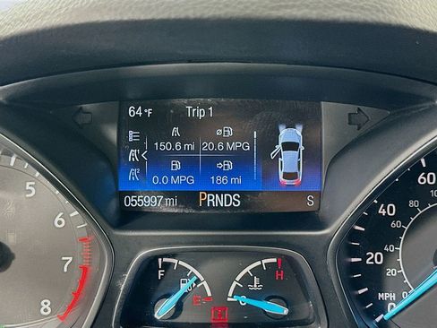 Used 2019 Ford Escape SE image 12