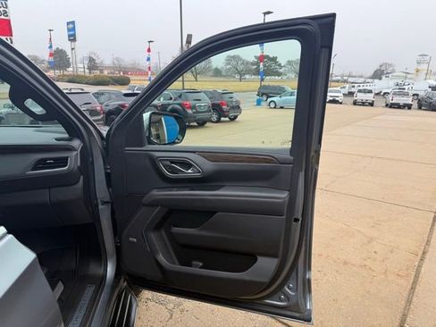 Certified 2021 Chevrolet Tahoe Premier w/ Premium Package image 16